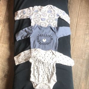 0-3 month long sleeve onesies
